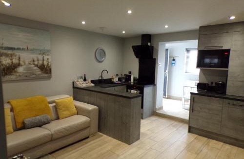 Barton-on-Sea Apartamento | 4 The Dome, Barton on sea - Where Comfort Meets the Coast