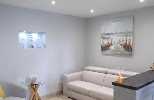 Barton-on-Sea Apartamento | 4 The Dome, Barton on sea - Where Comfort Meets the Coast