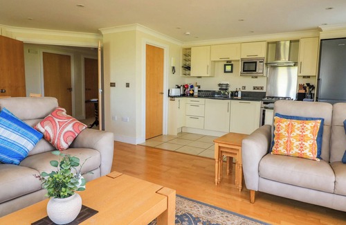 Thurlestone Cabaña | 4 THURLESTONE BEACH HOUSE, pet friendly, with a garden in Thurlestone