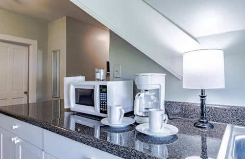 Mobile Apartamento | 4 Units! Mins to Downtown&Dining - Dauphin Darling