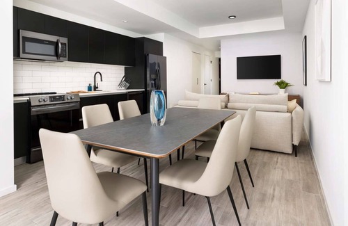 Downtown Miami Apartamento | 4 Units, Ocean View One Bedroom Suite with King Bed at The Elser Hotel Miami