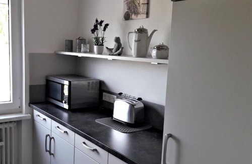 Bad Emstal Apartamento | 4**** Piso de vacaciones "Prior" con pequeño balcón, uso del jardín y WLAN