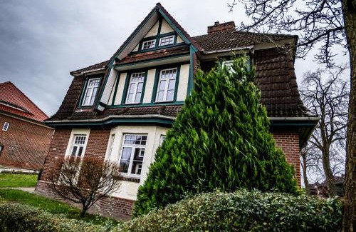 Brunsbuttel Apartamento | 4 Zimmer hochwertig saniertes Cityapartment ruhig gelegen