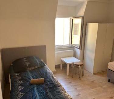 Links der Wertach-Sud Apartamento | 4-Zimmer Wohnung mit 7 Betten Ideal für Familien oder Gruppen
