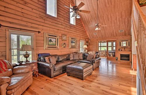 Sebring Casa | 40-Acre Farm with Animals and Fishing in Sebring!