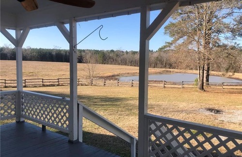 Saint Maurice Casa | 40 Acres 4 Bedroom 4 full bathroom Home with a Pond stocked with Fish & RV Port
