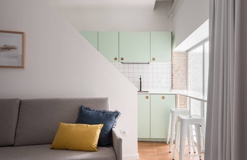 Doctor Barraquer-Grupo Renfe-Policlinico Apartamento | 40 m² Apartamento ∙ 1 habitación ∙ 4 huéspedes