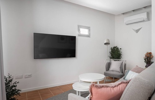 Doctor Barraquer-Grupo Renfe-Policlinico Apartamento | 40 m² Apartamento ∙ 1 habitación ∙ 4 huéspedes