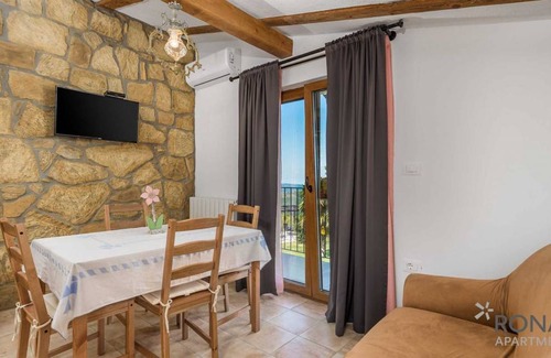 Vrh Apartamento | 40 m² Apartamento ∙ 1 habitación ∙ 3 huéspedes