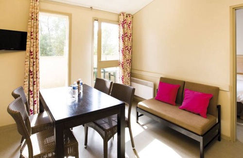 Greoux-les-Bains Complejo | 40 m² Complejo vacacional ∙ 2 habitaciones ∙ 4 personas