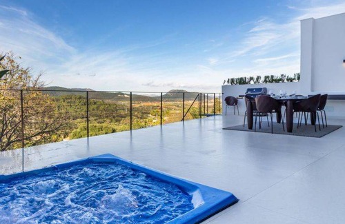 Buger Casa | 400 m² Casa ∙ 4 habitaciones ∙ 8 personas