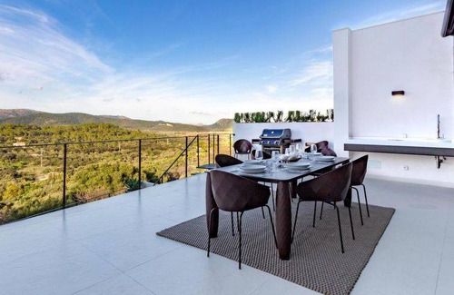 Buger Casa | 400 m² Casa ∙ 4 habitaciones ∙ 8 personas