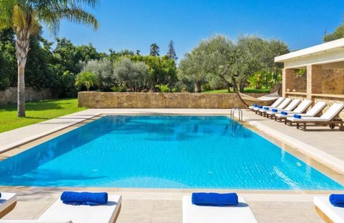 Souda Villa | 400 m² Villa ∙ 7 habitaciones ∙ 14 personas