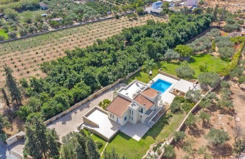 Souda Villa | 400 m² Villa ∙ 7 habitaciones ∙ 14 personas