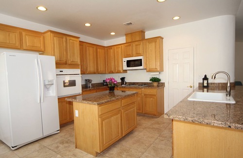 Spring Valley Casa | 4000 pies cuadrados, LUXURY HOME- POOL -Gated Community