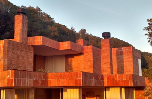 Sant Feliu de Codines Casa | 400m2 swimming pool. Architect Coderch. 35min BCN