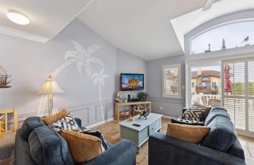 Diamond Beach Apartamento | 401 E Raleigh Ave, Unit B