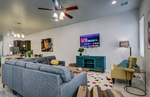 Las Cruces Casa | 4010 · Comfortable New Home with community pool and golf