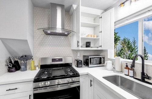 Wallingford Casa | 4016 C (ADU) · 1b1b Cozy Little House @Wallingford/Close to UW