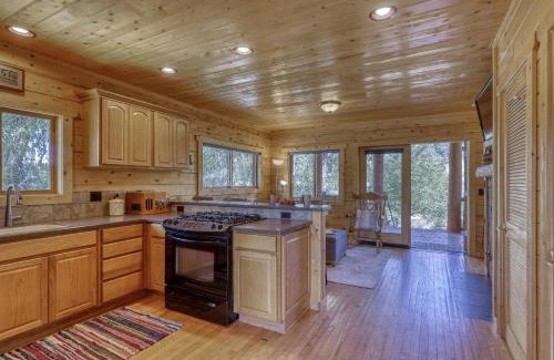Pagosa Springs Casa | 403 Apache Street