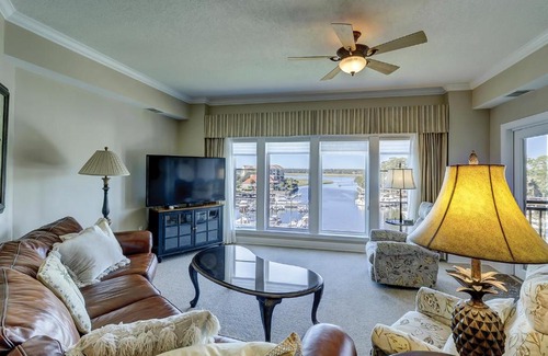 Shelter Cove Casa | 403 Main Sail