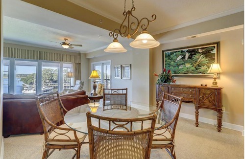 Shelter Cove Casa | 403 Main Sail