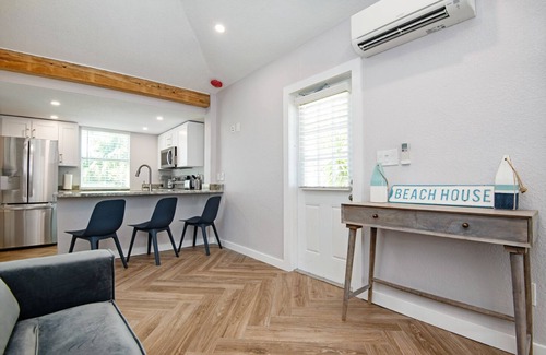 Dunedin Cabaña | 405 1 Bedroom in Downtown Dunedin