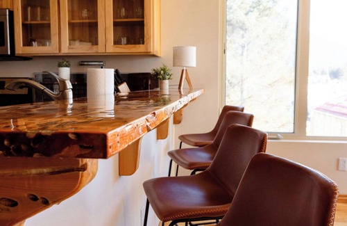 Sitka Apartamento | 406 Etolin Way - 4 Bedroom, 2 Bathroom, Located Downtown
