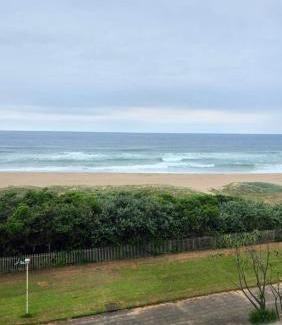 Kingsborough Apartamento | 407 L'Escalier Cabanas -Beachfront Paradise