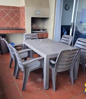 Kingsborough Apartamento | 407 L'Escalier Cabanas -Beachfront Paradise
