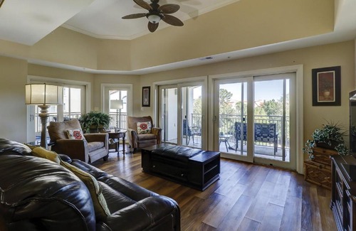 Shelter Cove Casa | 407 Main Sail