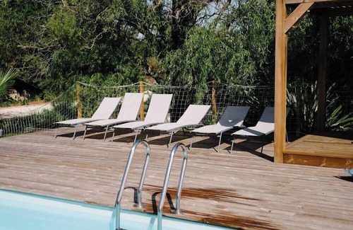 Althen-des-Paluds Casa | 40m2 suite in 18th-century Provencal farmhouse