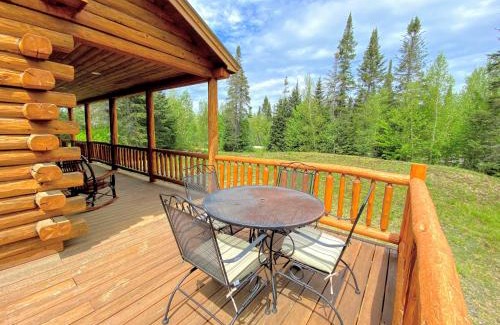 Twin Mountain Casa | 40PL Log cabin with AC in the heart of the White Mountains less than 10 minutes from Bretton Woods