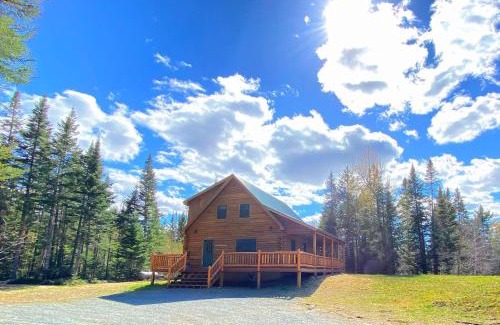 Twin Mountain Casa | 40PL Log cabin with AC in the heart of the White Mountains less than 10 minutes from Bretton Woods