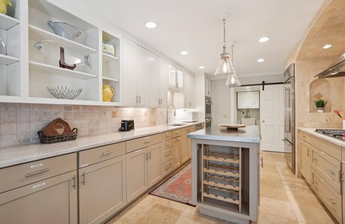 Beach Lagoon Villa | 41 Turtle Lane Club - Sea Pines Townhome, Walk to the Beach!