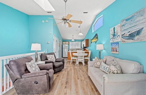 Thomas Drive Condominio | 4109 A Safari St