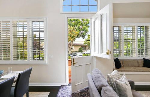 Corona del Mar Casa | 416 Dahlia