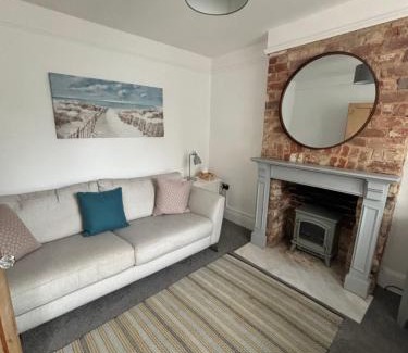 Bury St Edmunds Casa | 42 Church Row - 2 beds and 2 bathrooms