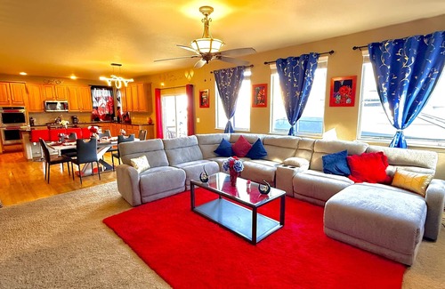 Dupont Casa | 420Friendly GolfSimulator HotTub 5Bath Theater
