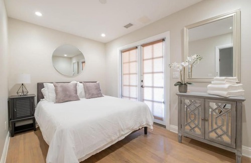 Hillcrest Casa | 4221 Urban oasis in Hillcrest Mission Hills