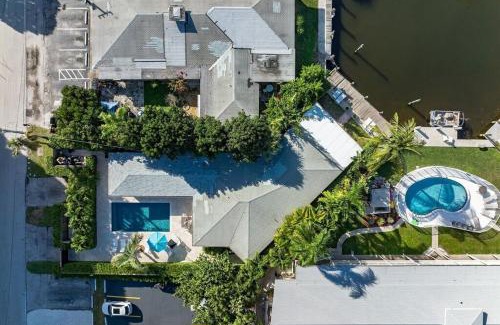 Dolphin Isles Casa | 44 Canal Home With Heated Pool & Free Dock