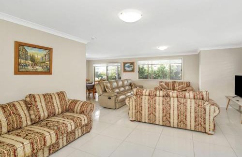 Long Jetty Casa | 44 Oaks Avenue