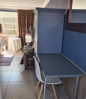 Ermelo Casa | 44 on Ennis Guest Lodge and Restaurant -