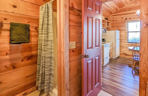 Mountain View Casa | #44 Pinewood Cabin ~ next to the square