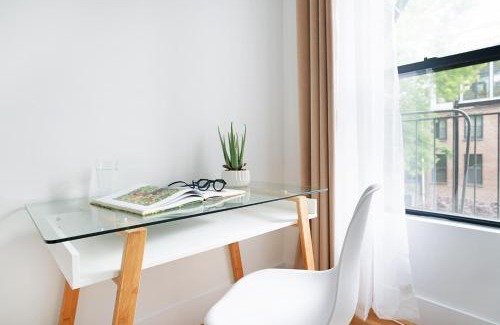 Midtown West Apartamento | 444-3F Newly renovated 1BR in Hell's Kitchen