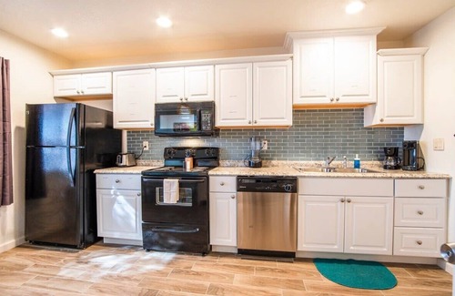 Casa Grande Condominio | CASA GRANDE moderna condominio 1bd / 1ba condominio piscina climatizada # 44B