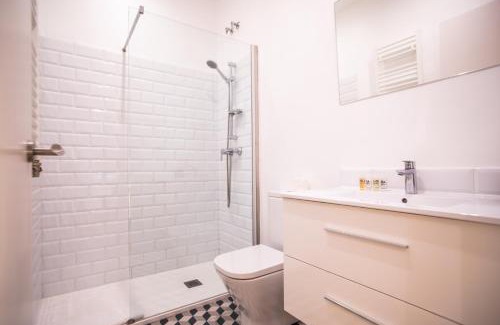 La Sagrada Familia Apartamento | 44MAL1084- Bright 2BR apartment
