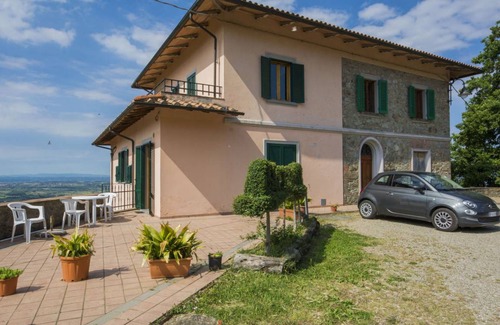 Giugnano Apartamento | 45 m² Apartamento ∙ 1 habitación ∙ 4 huéspedes