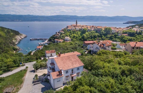 Vrbnik Apartamento | 45 m² Apartamento ∙ 2 habitaciones ∙ 4 huéspedes
