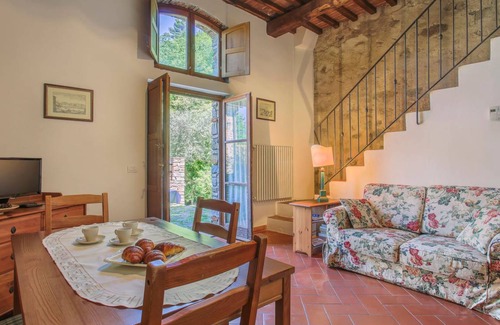 Sesto Fiorentino Casa | 45 m² Casa ∙ 1 habitación ∙ 3 huéspedes